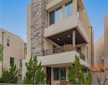 111 Bosque - Photo Thumbnail 1