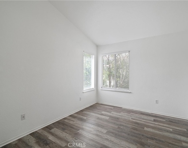 26580 Brickenridge - Photo Thumbnail 15