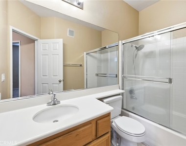12 Atwater - Photo Thumbnail 16
