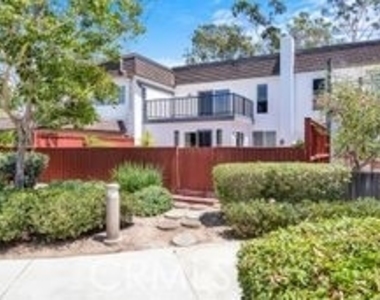 32 E Senisa - Photo Thumbnail 27
