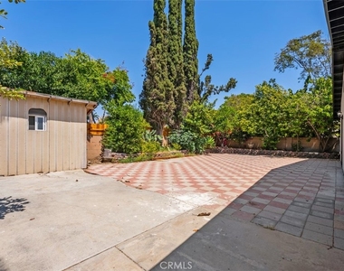 24541 Penfield - Photo Thumbnail 33