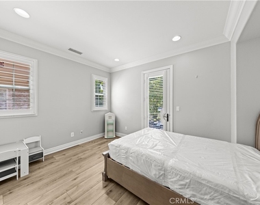 52 Winding Way - Photo Thumbnail 24