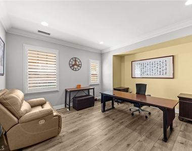 52 Winding Way - Photo Thumbnail 18