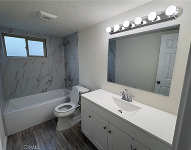 1330 W Lambert - Photo Thumbnail 4