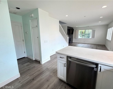 13490 S Gamble Court - Photo Thumbnail 8