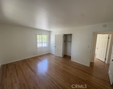 223 Lillian - Photo Thumbnail 9
