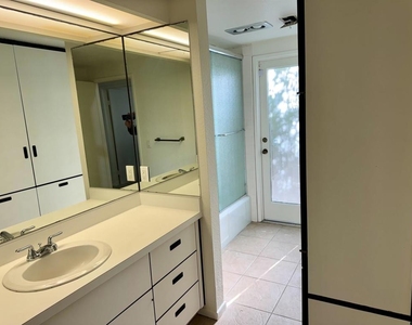 2511 El Amigo Rd - Photo Thumbnail 12