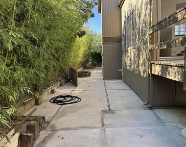 2511 El Amigo Rd - Photo Thumbnail 14