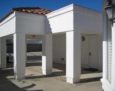 4712 Galicia Way - Photo Thumbnail 5