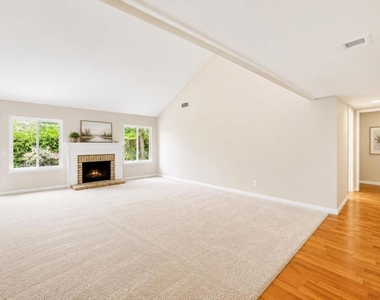 726 Santa Rufina Drive - Photo Thumbnail 12
