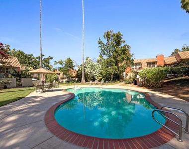 285 Casitas Bulevar - Photo Thumbnail 31