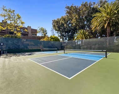 285 Casitas Bulevar - Photo Thumbnail 29
