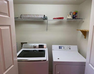 11 Royal Oak Court - Photo Thumbnail 15