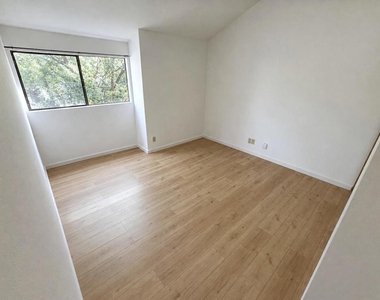 1662 Parkside Drive - Photo Thumbnail 15