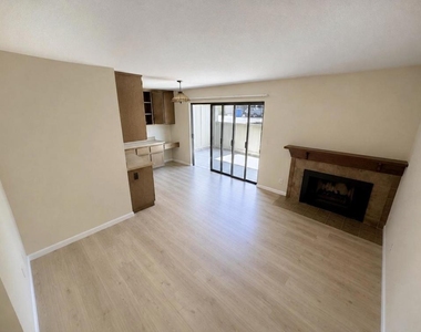 1662 Parkside Drive - Photo Thumbnail 5
