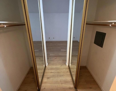1662 Parkside Drive - Photo Thumbnail 11