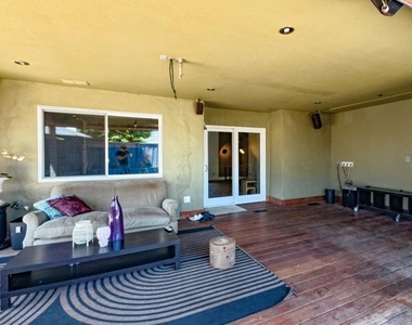 32811 Palmdale Court - Photo Thumbnail 30
