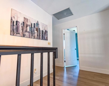 32811 Palmdale Court - Photo Thumbnail 42