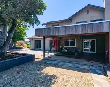 32811 Palmdale Court - Photo Thumbnail 29