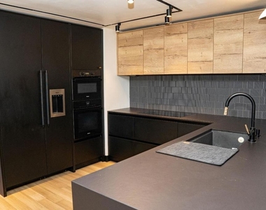 32811 Palmdale Court - Photo Thumbnail 5