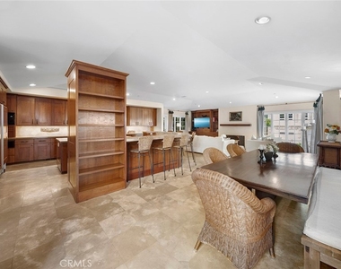 839 Emerald Bay - Photo Thumbnail 4