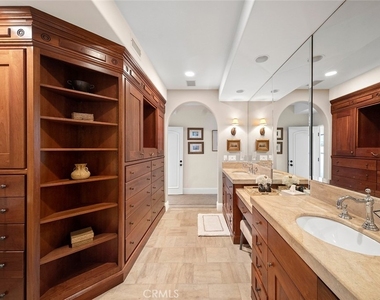 839 Emerald Bay - Photo Thumbnail 14
