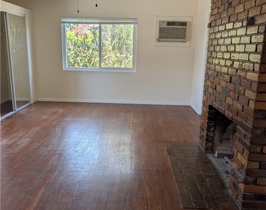 1400 Lynoak Dr - Photo Thumbnail 4