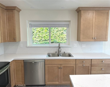 24450 University Avenue - Photo Thumbnail 6