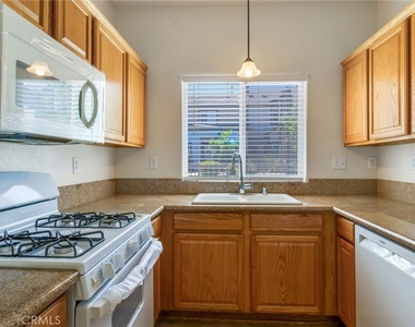 1555 Orange Avenue - Photo Thumbnail 7