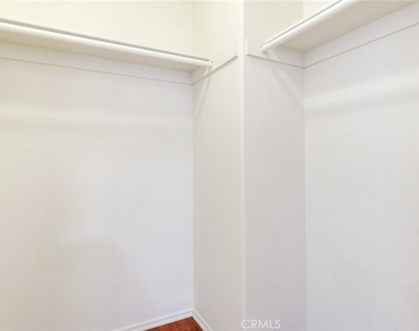 1555 Orange Avenue - Photo Thumbnail 11