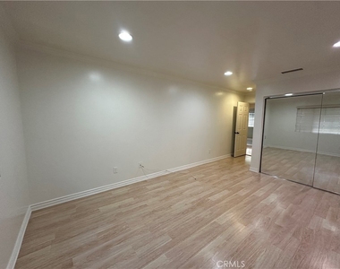9356 19th Street - Photo Thumbnail 6