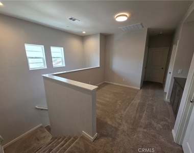 31975 Monet Place - Photo Thumbnail 10