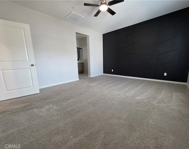 31975 Monet Place - Photo Thumbnail 13