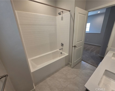 31975 Monet Place - Photo Thumbnail 20