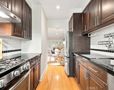 1615 N Laurel Avenue - Photo Thumbnail 12