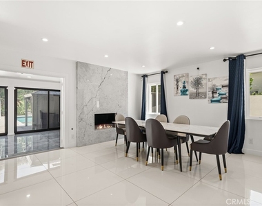 4630 Cedros Avenue - Photo Thumbnail 18