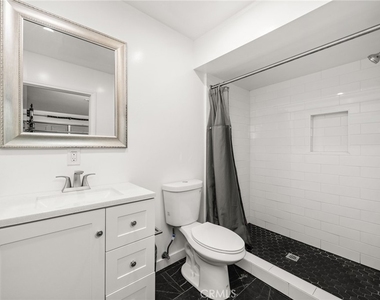 4630 Cedros Avenue - Photo Thumbnail 47