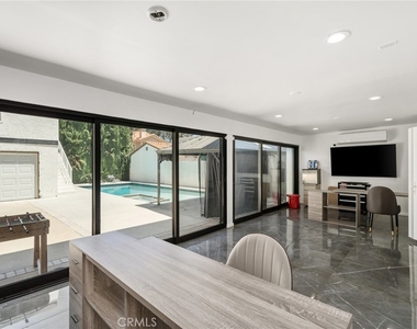 4630 Cedros Avenue - Photo Thumbnail 20