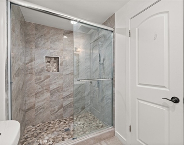 4630 Cedros Avenue - Photo Thumbnail 43