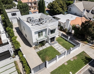 4630 Cedros Avenue - Photo Thumbnail 3