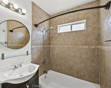 8440 Oakdale Avenue - Photo Thumbnail 22