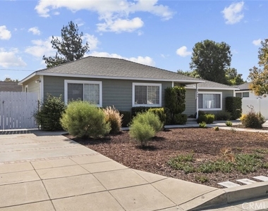 8440 Oakdale Avenue - Photo Thumbnail 2