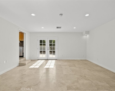 8440 Oakdale Avenue - Photo Thumbnail 7