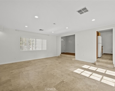 8440 Oakdale Avenue - Photo Thumbnail 4