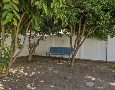 8440 Oakdale Avenue - Photo Thumbnail 15