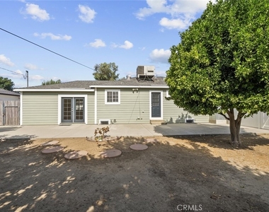 8440 Oakdale Avenue - Photo Thumbnail 17