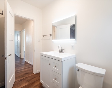 8930 S Hobart Blvd - Photo Thumbnail 14
