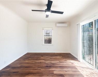 8930 S Hobart Blvd - Photo Thumbnail 18
