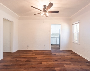 8930 S Hobart Blvd - Photo Thumbnail 4