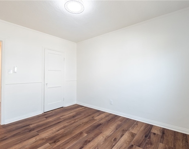 8930 S Hobart Blvd - Photo Thumbnail 19